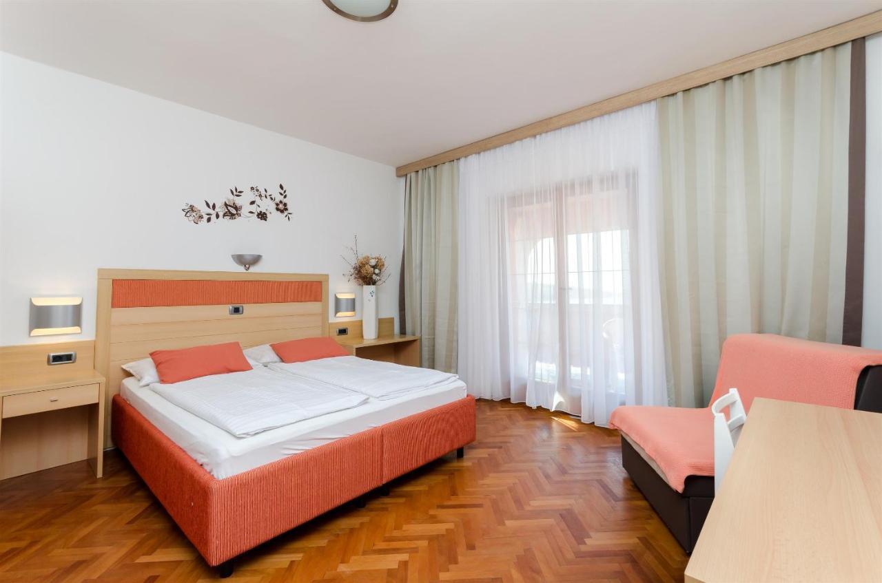 Apartments Mirjana B Lopar Luaran gambar