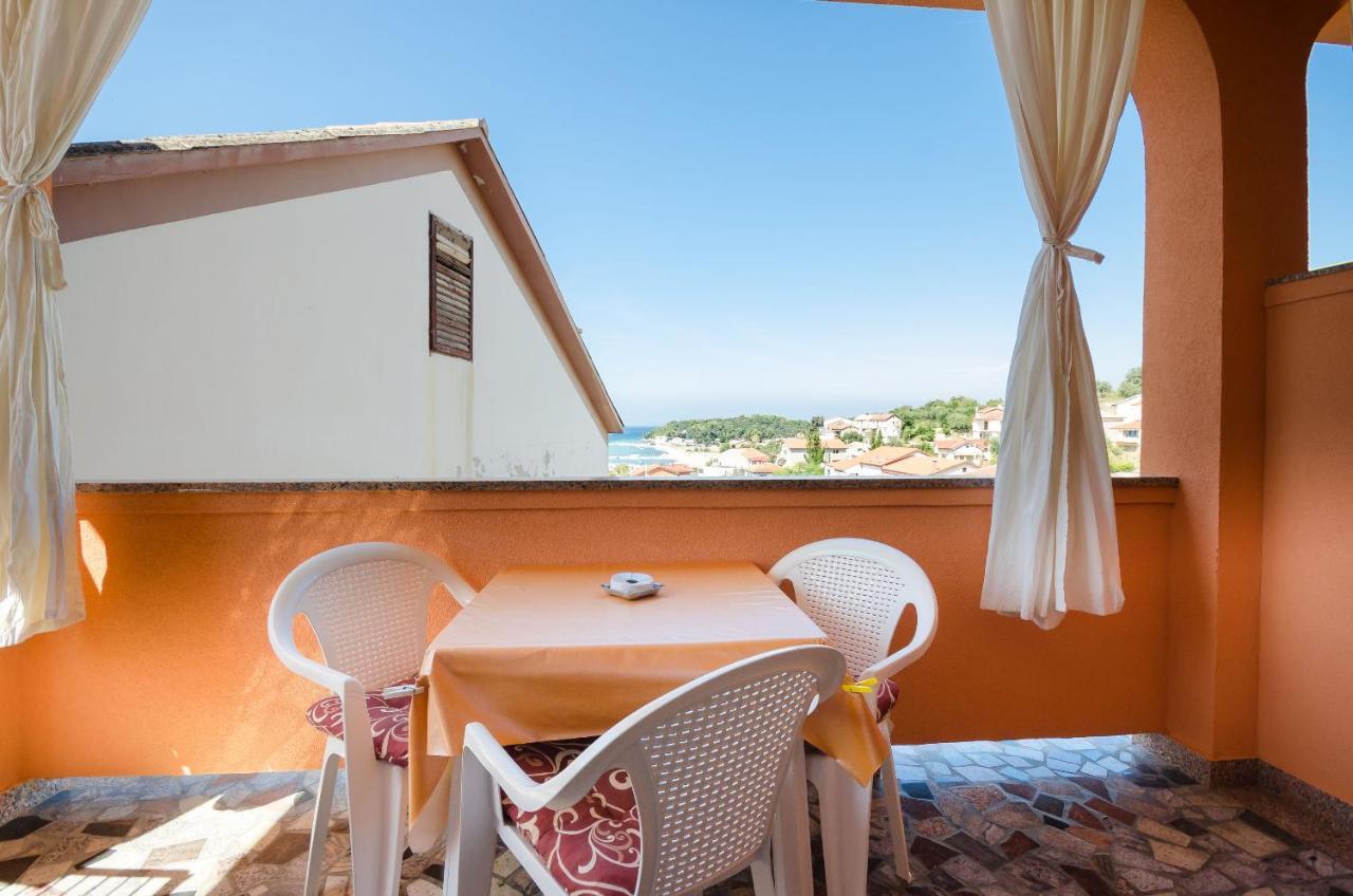 Apartments Mirjana B Lopar Luaran gambar