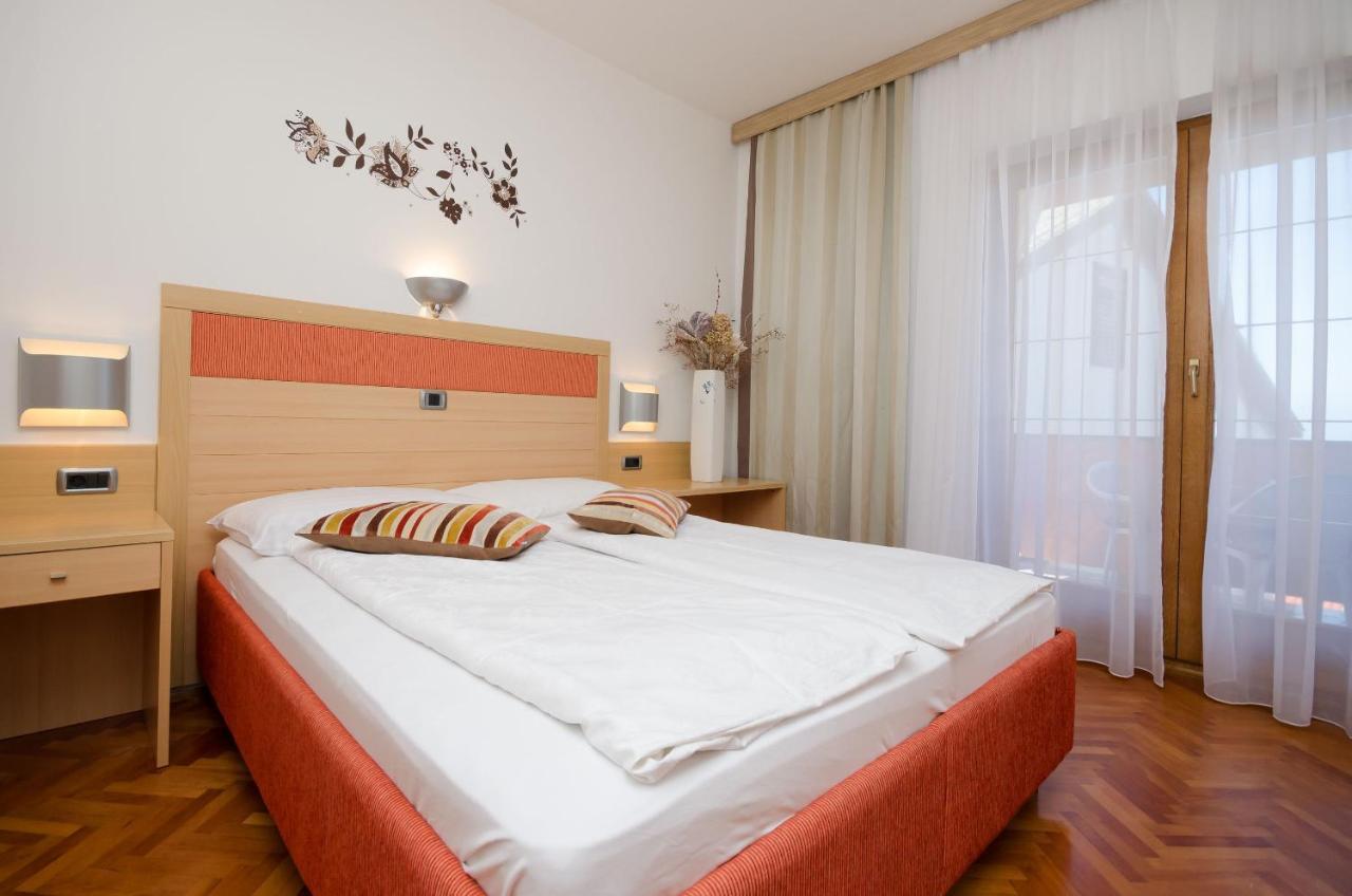 Apartments Mirjana B Lopar Luaran gambar
